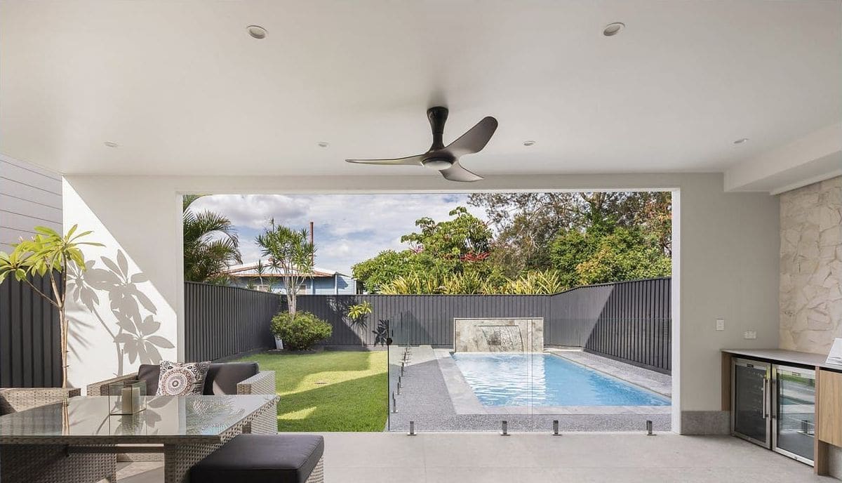 Alfresco with a view to the pool